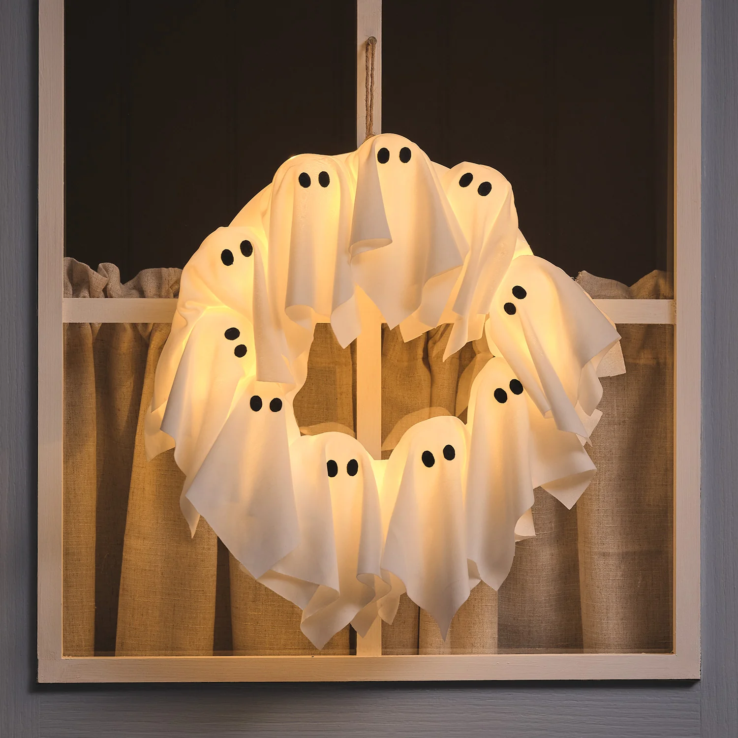 Battery Operated Outdoor Lights